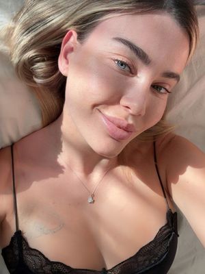 Esin Çepni (Es1nce)